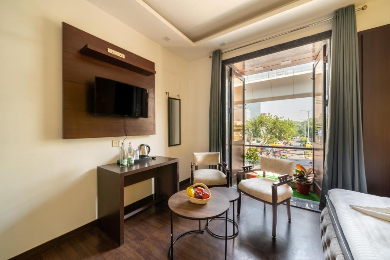 Lime Boutique B&B Gk-1 At Kailash Colony Metro , Greater Kailash Near Eros Hotel Nehru Place Нью-Делі Екстер'єр фото